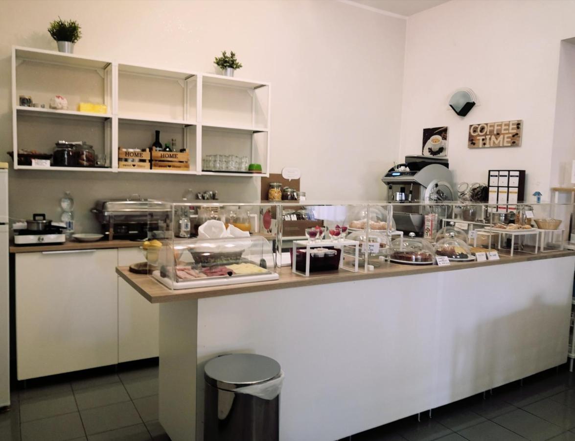 Hotel Iride Suite & Breakfast- Ideale Per Famiglie E Coppie Риччоне Екстер'єр фото