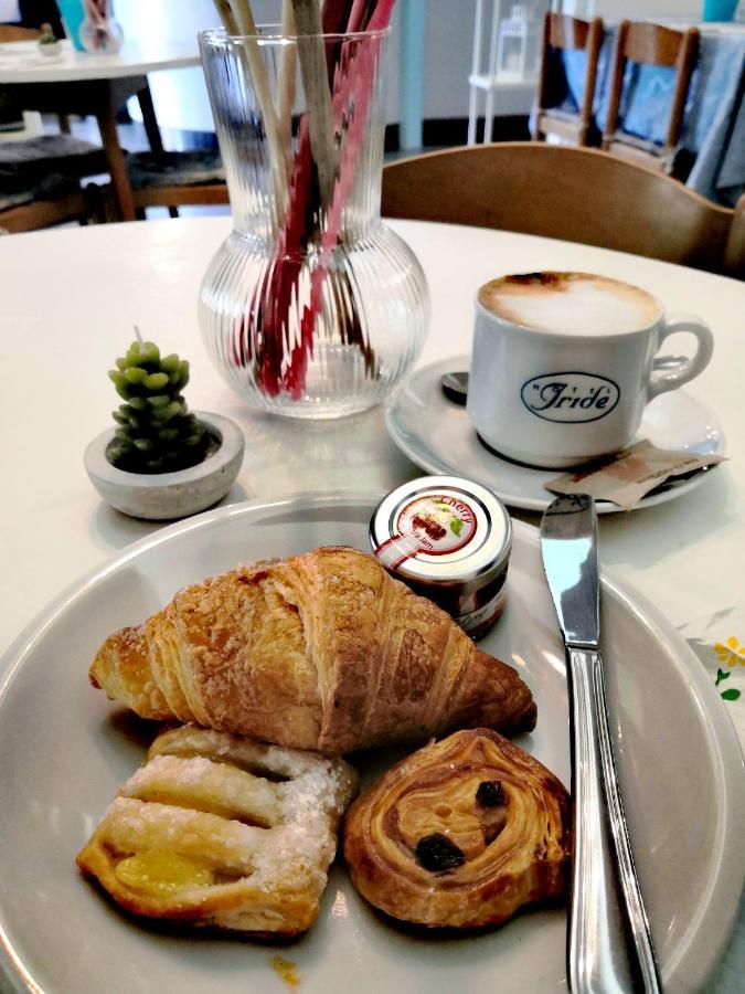 Hotel Iride Suite & Breakfast- Ideale Per Famiglie E Coppie Риччоне Екстер'єр фото